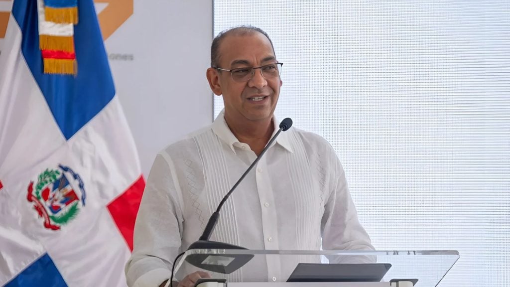 Respuesta del ministro de Obras Públicas a Leonel sobre uso de fondos de Aerodom post thumbnail image