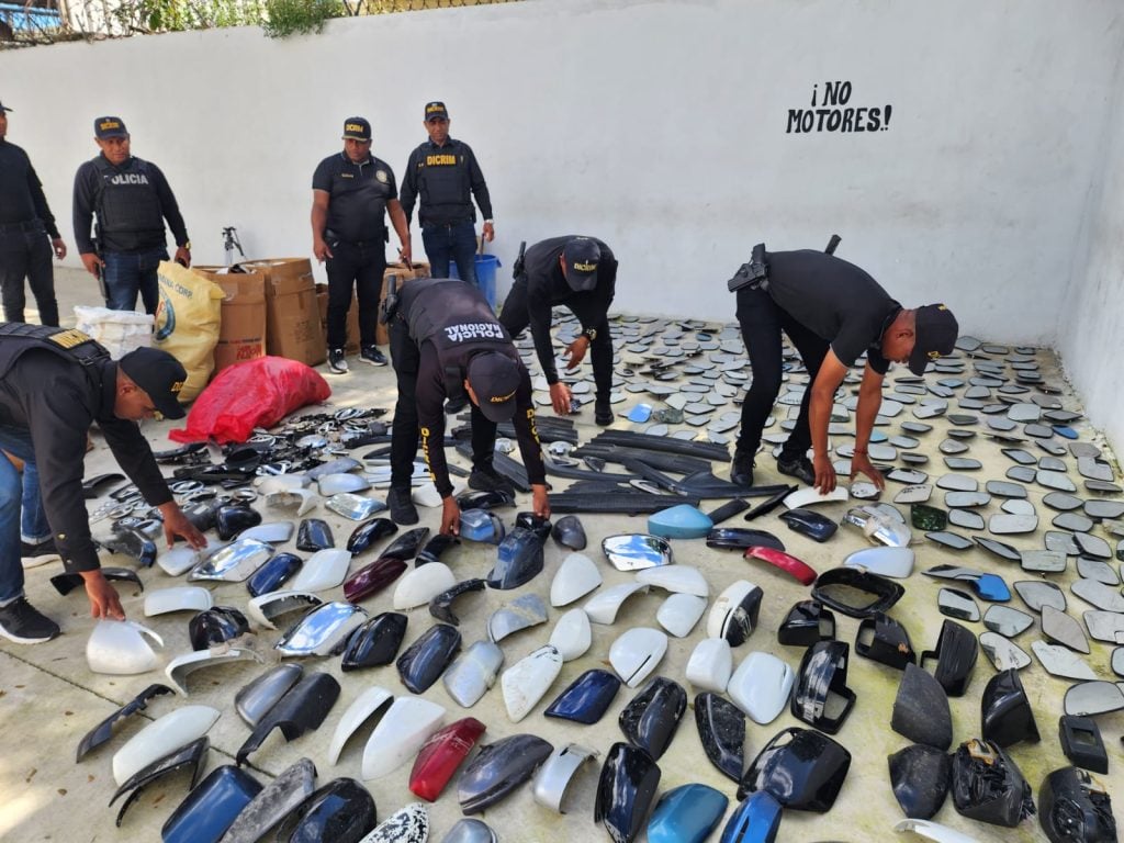 Desmantelan almacén de piezas de vehículos robadas en el sector Villa María post thumbnail image