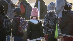 Gobierno de Trump empieza  eliminar  fondos de ayuda legal a menores migrantes post thumbnail image