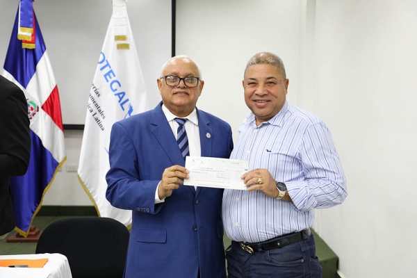Tesorería Nacional paga RD 269 millones a productores por deudas de Inespre post thumbnail image
