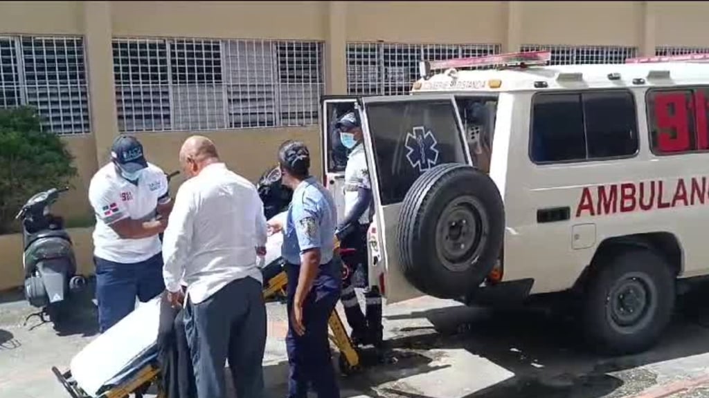 Estudiante golpea otra y le causa convulsión en escuela de Nagua post thumbnail image