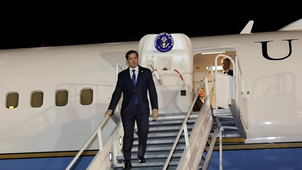 Problema mecánico en pleno vuelo en avión que viajaba Marco Rubio post thumbnail image