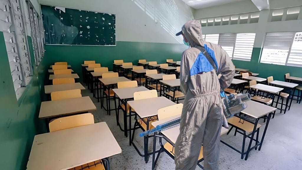 Sancionarán a responsables de fumigación ilegal en entornos de escuelas post thumbnail image