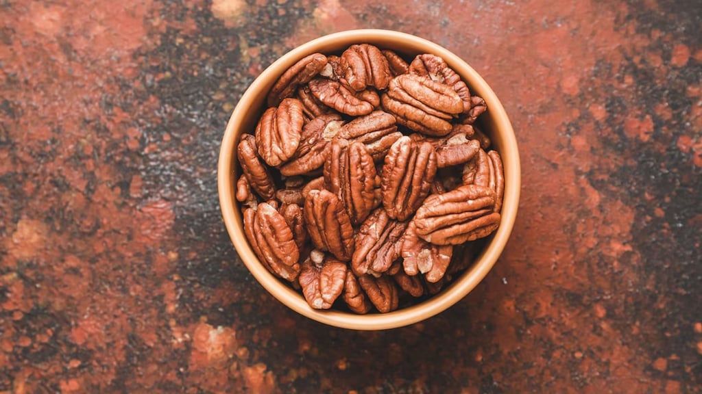 Las nueces pecanas podrían mejorar los niveles de colesterol, según estudio post thumbnail image