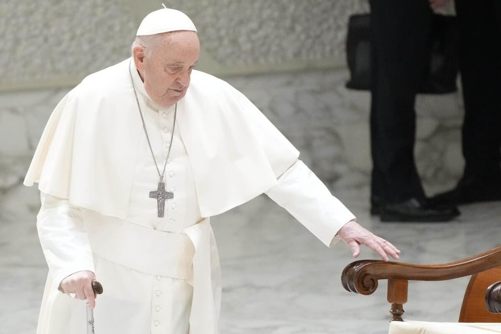 Papa Francisco se reunió con miembros del Vaticano post thumbnail image