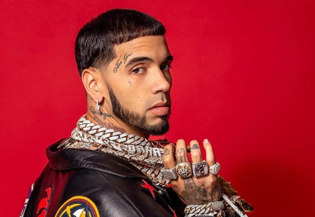 VIDEO: Entre risa Anuel AA niega hospitalización por supuesta infección por tatuaje post thumbnail image
