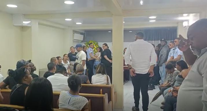 Velan restos de policía asesinado a tiros tras intentar poner orden en un teteo post thumbnail image