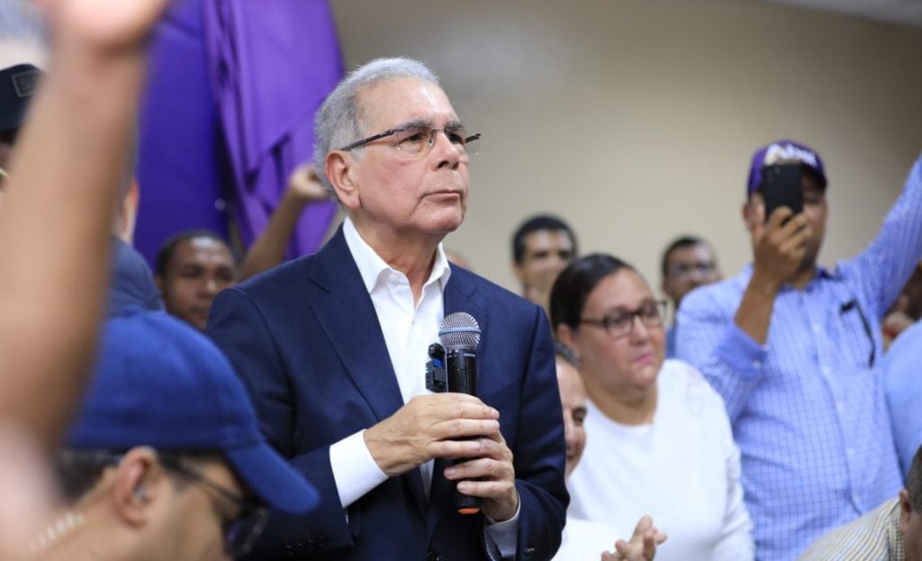 Danilo Medina pide fortaleza para afectados en tragedia de Jet Set post thumbnail image