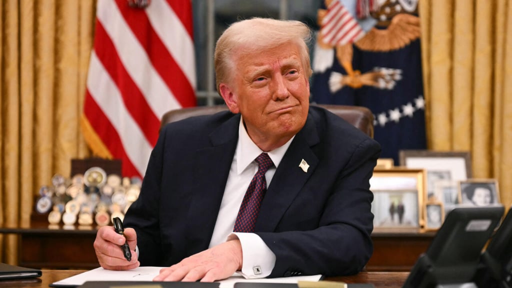 Juez inicia proceso para declarar al Gobierno Trump en desacato por expulsión de migrantes post thumbnail image
