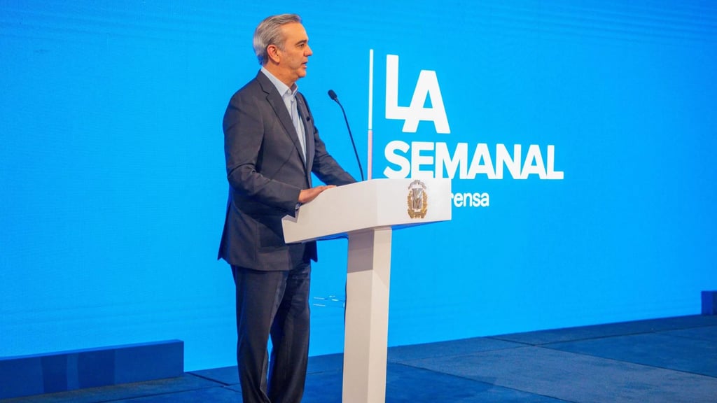 Luis Abinader: Los últimos días nos han tocado el alma post thumbnail image