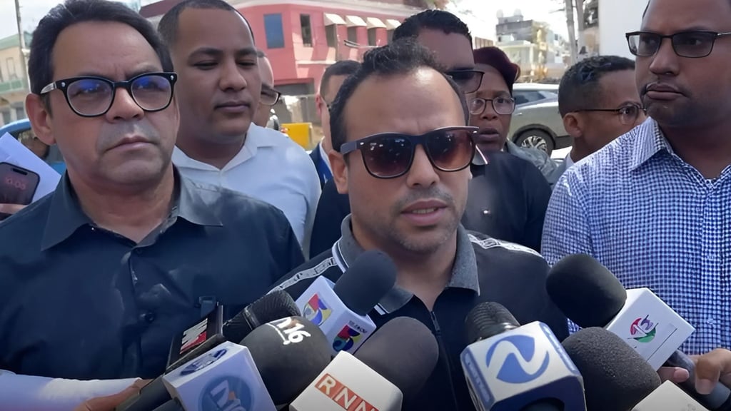Periodistas alzan sus voces ante creciente maltrato y acoso que sufre la prensa post thumbnail image
