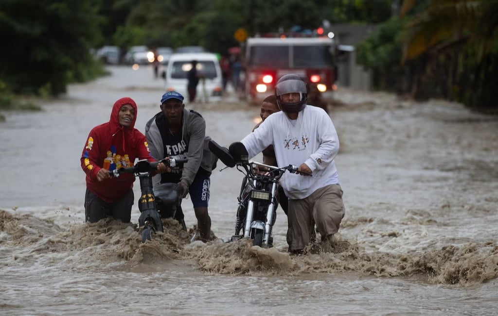 Cerca de 18 mil desplazados y un millón de personas sin agua por lluvias en el país post thumbnail image