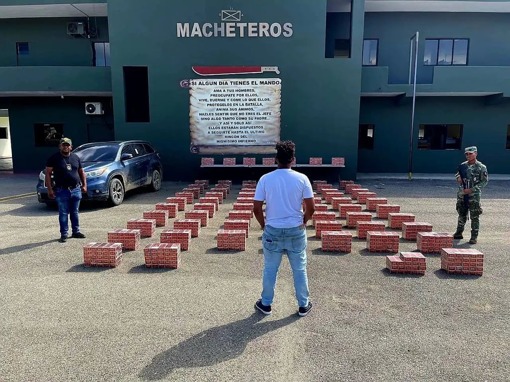 Con 368 mil cigarrillos de contrabando arrestan a presunto menor de edad post thumbnail image
